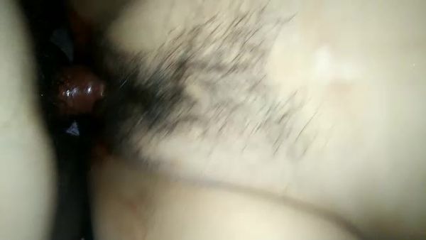 【短视频】这个小姐姐真是一个处女插进去出了好多血