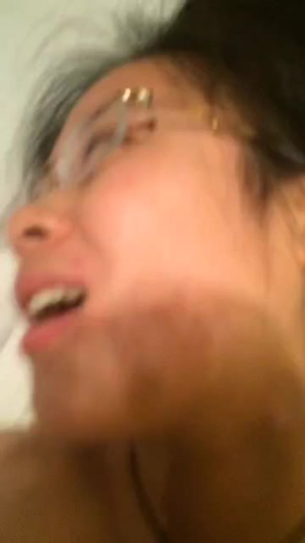 【短视频】3分27秒手势认证对白超级骚被操的表情多